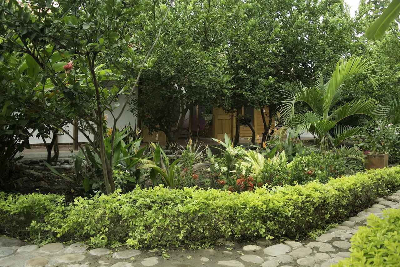 Hostal El Ruby วิลญาเวียคา ภายนอก รูปภาพ